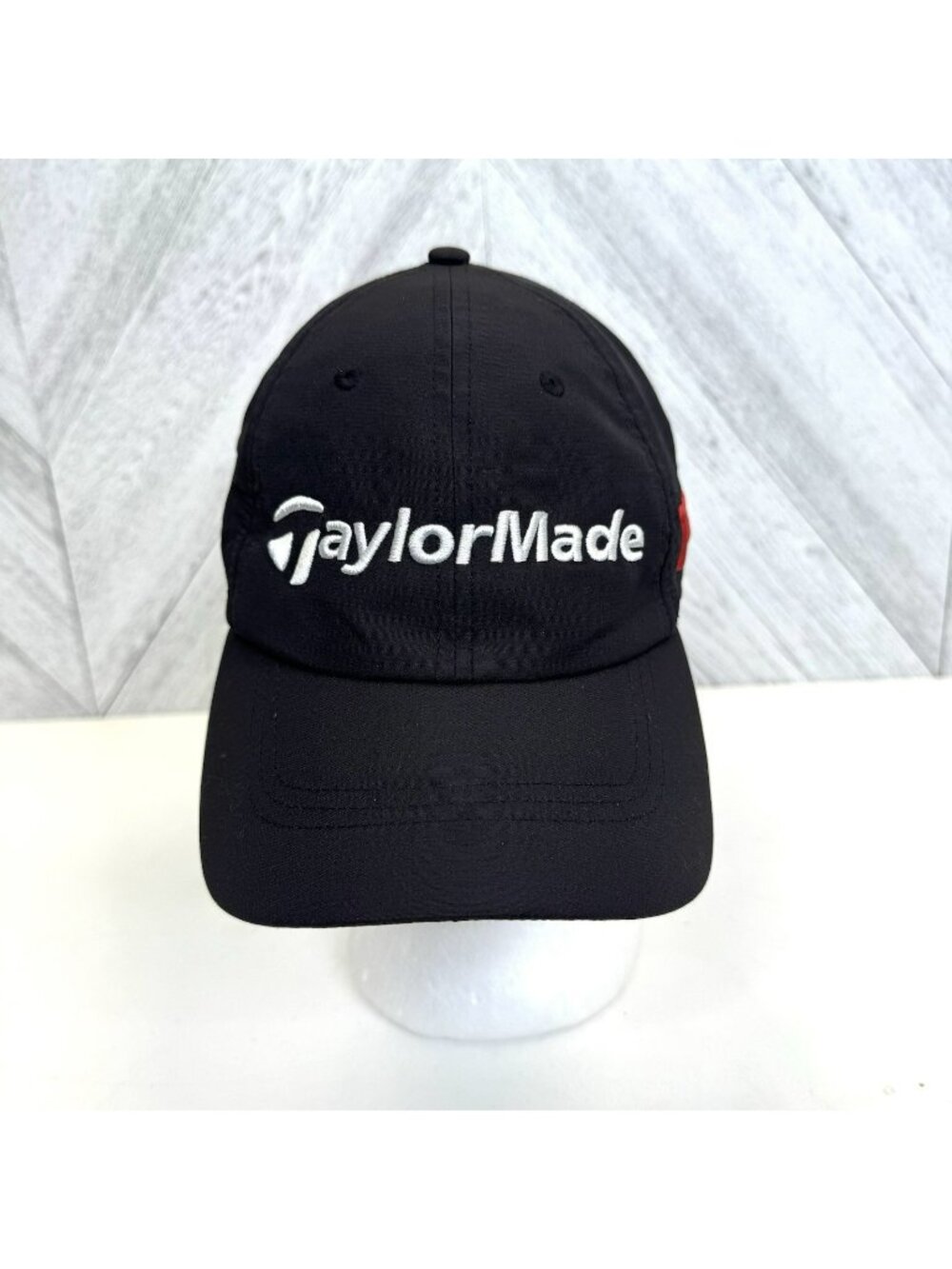 TaylorMade R15 Aero Burner Golf Baseball Hat Cap Black Adjustable One Size